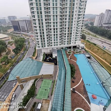 Shaftsbury Putrajaya At Alamanda Mall Apartment Luaran gambar