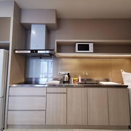 Shaftsbury Putrajaya At Alamanda Mall Apartment Luaran gambar