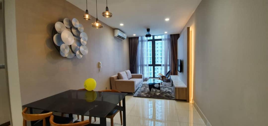 Shaftsbury Putrajaya At Alamanda Mall Apartment Luaran gambar