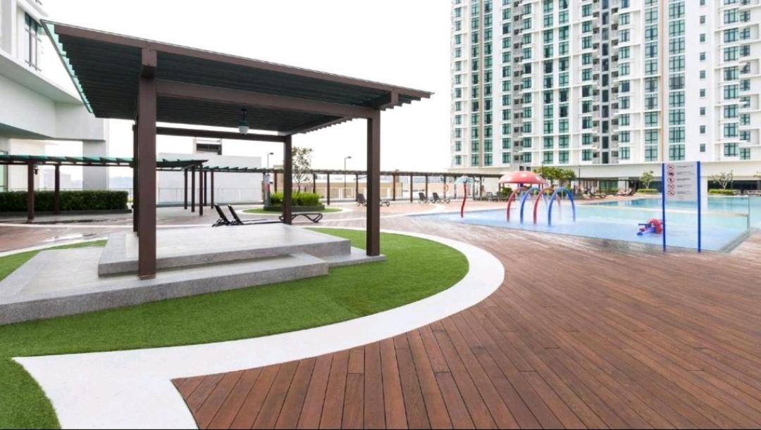Shaftsbury Putrajaya At Alamanda Mall Apartment Luaran gambar