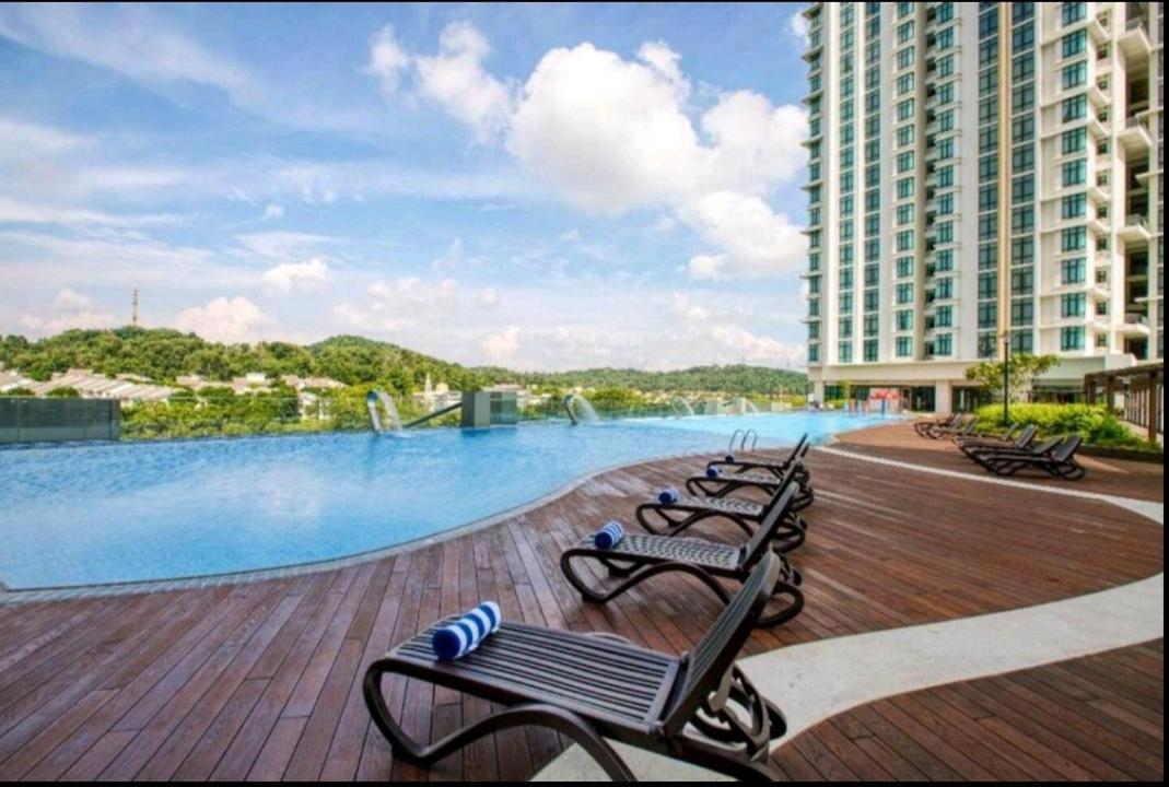 Shaftsbury Putrajaya At Alamanda Mall Apartment Luaran gambar